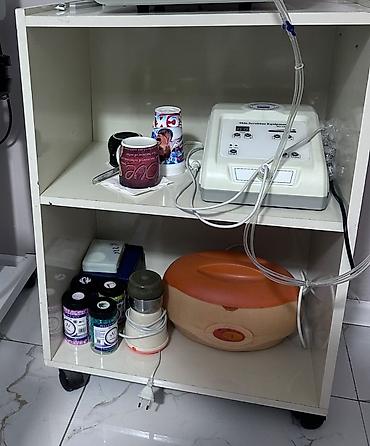 Salon, tibbi mebel dəsti: Gözəllik kabineti üçün komplekt avadanlıq və materiallar Tərkib: - — 3