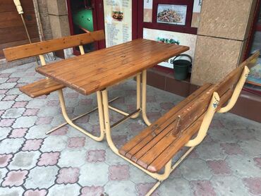 мебель для летнего кафе бу: Столы для летнего кафе, деревянные, вместительные. Стоимость одного-