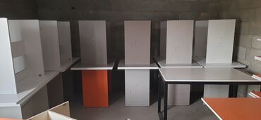 Кухонные столы: Кухонный стол, Новый, Угловой, Нераскладной — 13