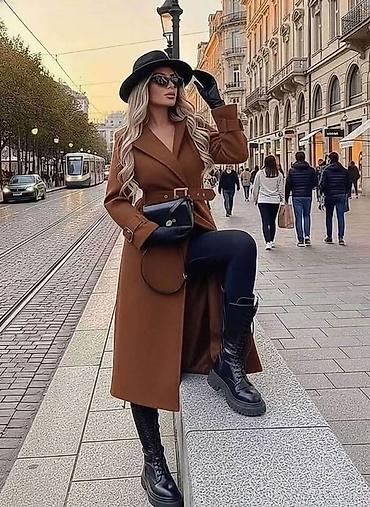Kaputi: Za ovim modelom kaputa su sve zene odlepile Vel: S M L XL Cena — 3