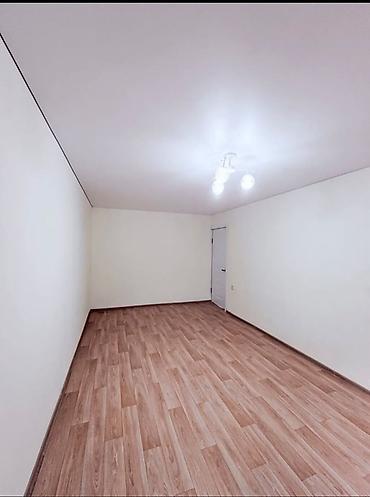 35: 1 комната, 35 м², 8 мкр 1 этаж — 5