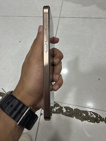 15 pro kabro: IPhone 16 Pro Max, 256 GB, Qızılı, Face ID — 4