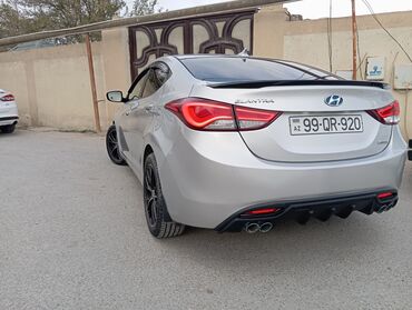 Hyundai: Hyundai Elantra: 1.8 l | 2012 il Sedan — 5