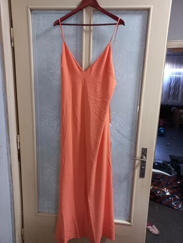 haljine na resice: Koral haljina na bretele, midi dužine, nova s etiketom