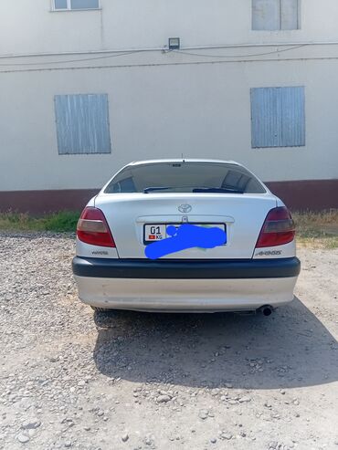 Toyota: Toyota Avensis: 2002 г., 2 л, Механика, Дизель, Хэтчбэк