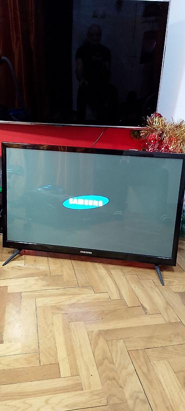 Televizori: Televizor LCD SAMSUNG 32 inča dijagonala 82 dobar Sa daljinskim — 12