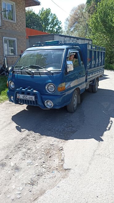 Hyundai: Hyundai Porter: 2000 г., 2.5 л, Механика, Дизель