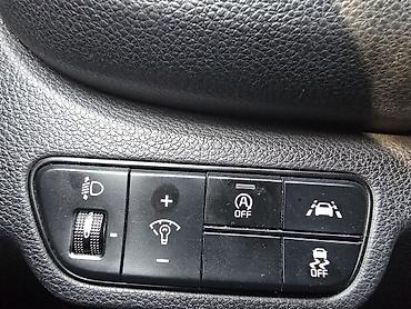 Kia: Kia Seltos: 2021 г., 1.6 л, Автомат, Дизель, Хэтчбэк — 9