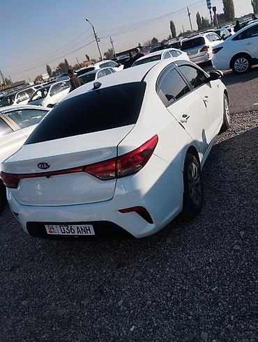 мотор морнинг: Kia Rio: 2018 г., 1.4 л, Автомат, Бензин, Седан — 3