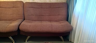 двухместный диван: Цвет - Коричневый, Б/у