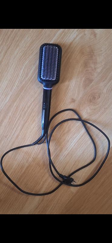 pegla za bradu dm: Prodajem Philips BHH 880 električnu četku za ispravljanje kose — 1