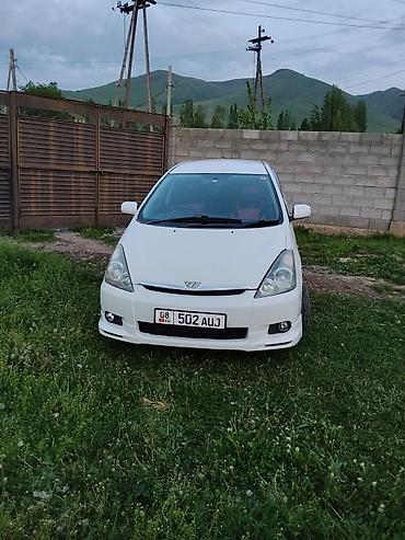 Toyota WISH: 2004 г., 1.8 л, Автомат, Бензин, Универсал