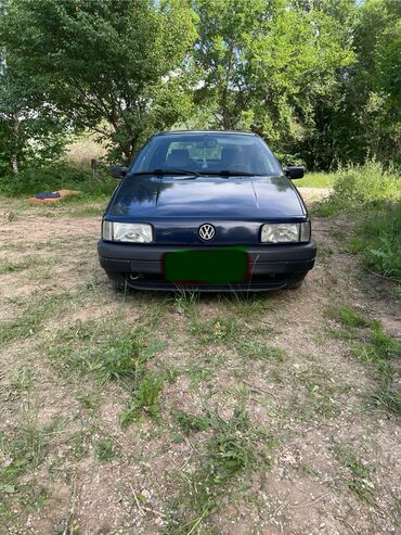 хонда степвагон 1: Volkswagen Passat: 1992 г., 2 л, Механика, Бензин, Седан