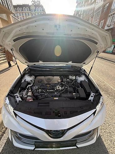 лексия машина: Toyota Camry: 2020 г., 2.5 л, Автомат, Гибрид, Седан — 9