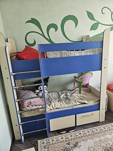 2х yarus çarpayı: Uşaq iki mərtəbəli çarpayı - Rəng: mavi/krem - Karkas: MDF/LDSP — 2