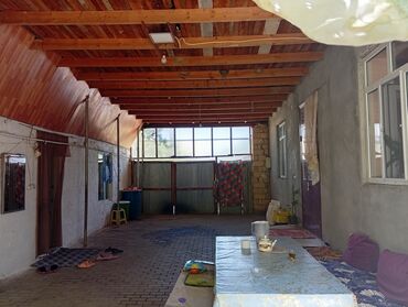 Həyət evləri və villaların satışı: 4 otaqlı, 80 kv. m, Kredit yoxdur, Orta təmir — 15