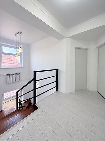 Долгосрочная аренда домов: 150 м², 4 комнаты — 12