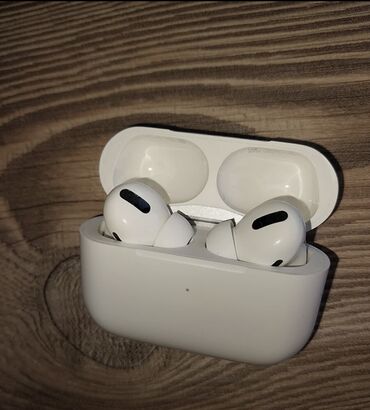 Qulaqlıqlar: Airpods 2