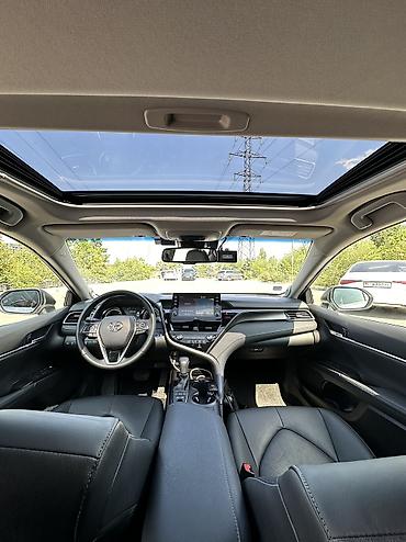 Toyota: Toyota Camry: 2023 г., 2.5 л, Гибрид — 6