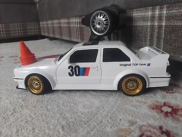 crazy drift: Радиоуправляемая модель спортивного купе в стиле классической BMW E30 — 3