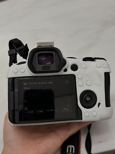 объектив фото: Canon EOS R6 Mark II (белый силиконовый чехол) - Полнокадровая — 2