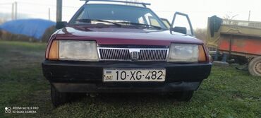 VAZ (LADA): Vaz 2109 (hatchback) – bord rəngdə, ön və arxa nömrə 10-XG-482. 5 — 1