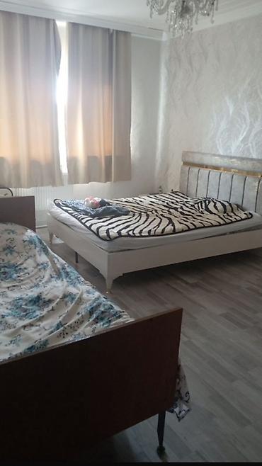 corat kiraye ev: 4 otaq otaq yoldasi lazimdir 250 azn. Komunal daxil metroya 5 dq — 2