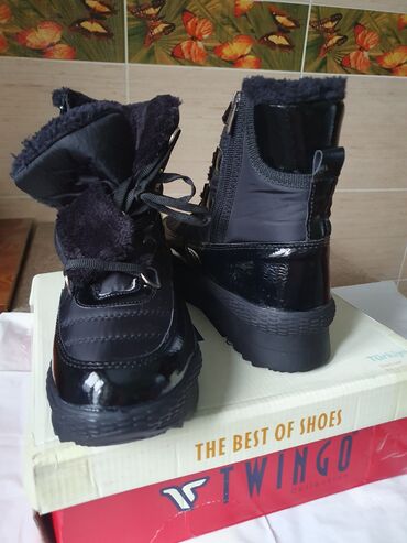 Сапоги: Продаем Новые зимние сапоги водооталкивающие внутри натуральный — 12