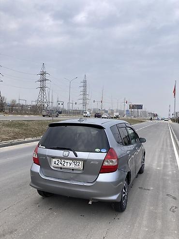 Honda: Honda Fit: 2003 г., Хэтчбэк at lalafo.kg — 7 Honda: Honda Fit: 2003 г., Хэтчбэк — 7