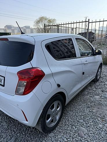 chevrolet onix 2021 turbo: Chevrolet Spark: 2020 г., 1 л, Автомат, Бензин, Хэтчбэк — 5
