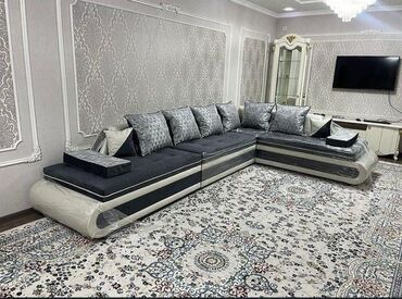 Угловые диваны: Угловой диван, C подушками, Трехместный — 11