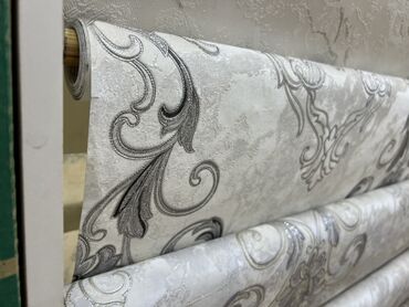 брусчатка орнамент: Виниловые обои на флизелиновой основе с рельефным барочными завитками