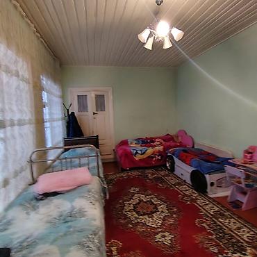 Həyət evi alıram: Satılır: həyət evi - Geniş həyətli, bir mərtəbəli ev. Evin önündə — 14