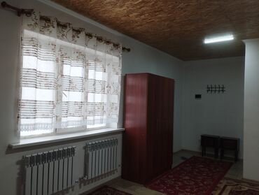 сдаётся квартира рядом рынок дордой: 1 комната, Собственник, Без подселения, С мебелью частично