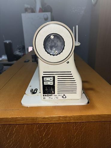 Klasične šivaće mašine: Šivaća mašina Bagat (model 726 Višnjak) sa originalnim drvenim — 9