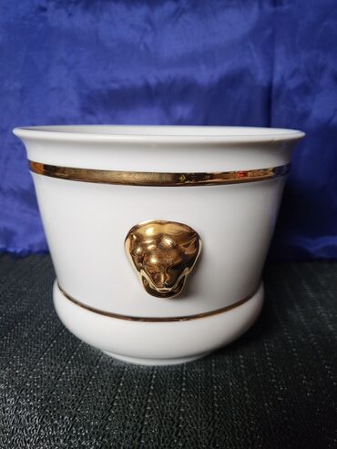 Ostali kućni dekor: Saksija nova Vohenstrauss J.Seltmann Bavaria. 1950g +. Porcelanska — 6