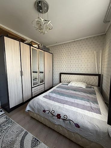 Уктоочу бөлмө гарнитурлары: Двуспальная кровать с мягким изголовьем + большой платяной шкаф - — 1