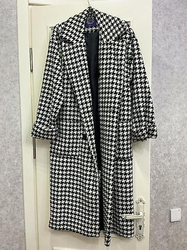 Palto – qara-ağ “houndstooth” (qaz ayağı) deseni - Brend/etiket: DB