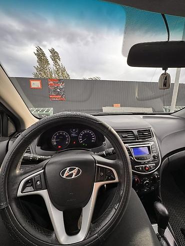 bmw g80: Hyundai Solaris: 2012 г., 1.6 л, Автомат, Бензин, Седан — 6