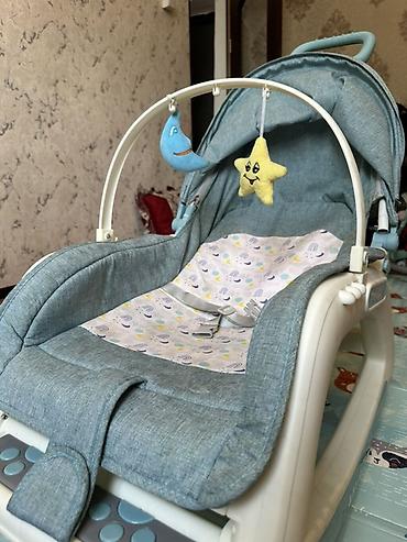 baby hug: Детский шезлонг, Б/у, Качалка, цвет - Голубой — 2