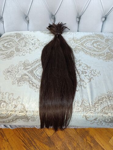 Təbii saçlar, pariklər: Qaynaq saçlar, Təbii — 7