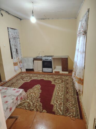 xacmaz kiraye: 100 kv. m, 3 otaqlı, Kombi, Qaz, İşıq