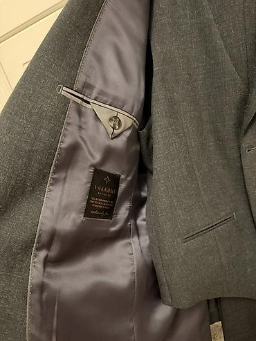 vicolo кастюм: Мужской классический костюм-тройка Vakkoni, Slim Fit. Комплектация: - — 2
