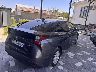 byd e1: Toyota Prius: 2021 г., 1.8 л, Автомат, Гибрид, Хэтчбэк — 3
