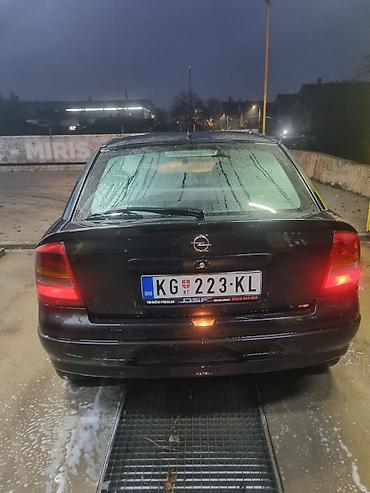 Opel: Prodajem Opel Astru G 2.0 DTI, crne boje, 5 vrata, redovno održavan — 3