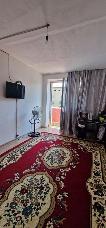 токмок микрайон: 45 м², Без мебели