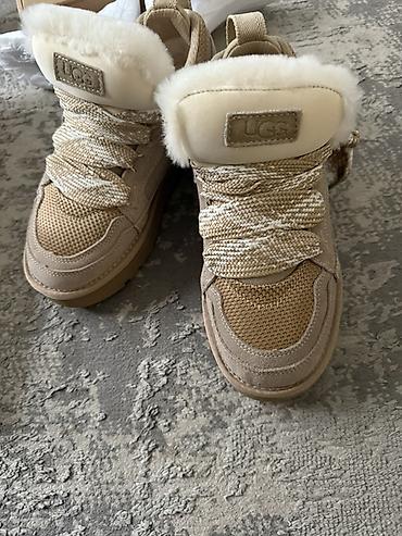 Кроссовки, 38, UGG, Новый, цвет - Бежевый, Бесплатная доставка