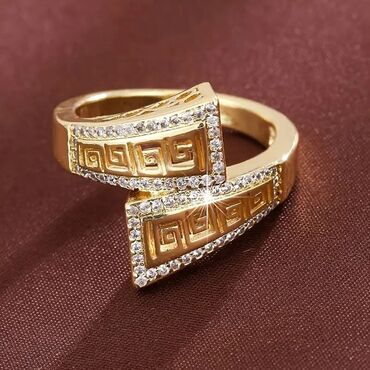 Prstenje: Vel:10
Cena:1200din — 1