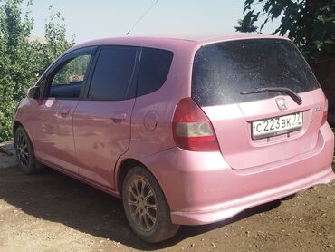 домкрат для машины: Honda Fit (GE/GD) хэтчбек 5 дв., розовый цвет кузова. Компактный