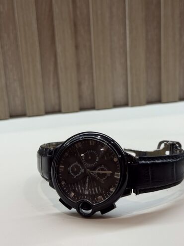 Казаны: Наручные часы, Cartier, цвет - Черный